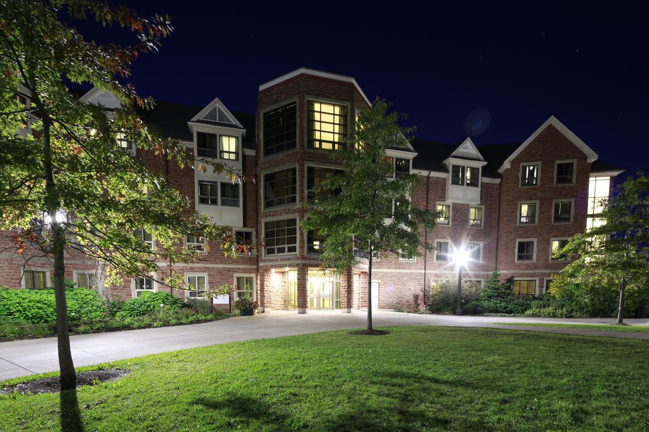 Mount Allison Summer Accommodations Саквилл Экстерьер фото