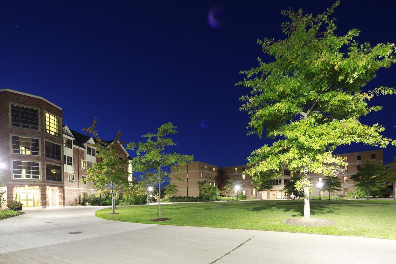 Mount Allison Summer Accommodations Саквилл Экстерьер фото
